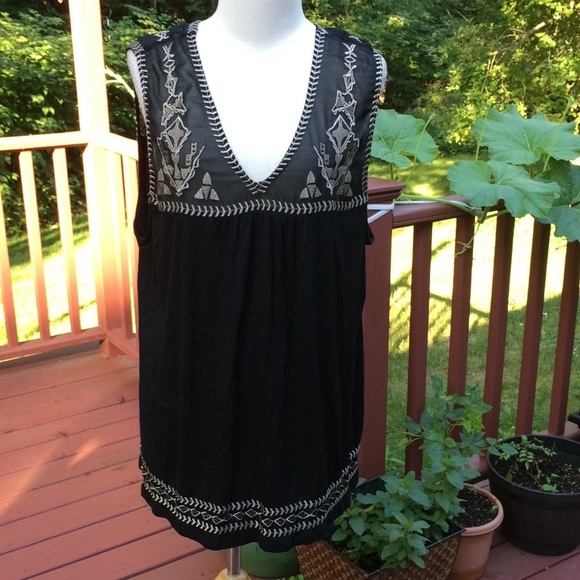 New! Simply Irresistible 3X embroidered blouse. - Picture 1 of 6